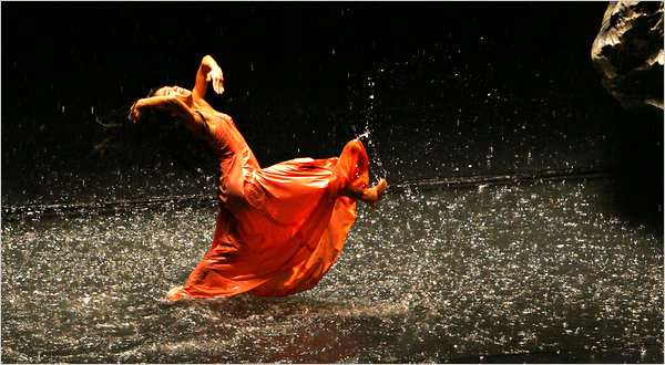 https://milanoartexpodanza.files.wordpress.com/2011/11/milano-arte-expo-danza-vollmond-span-articlelarge.jpg
